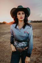 Load image into Gallery viewer, Women&#39;s The Roper Long Sleeve Fishing Shirt

